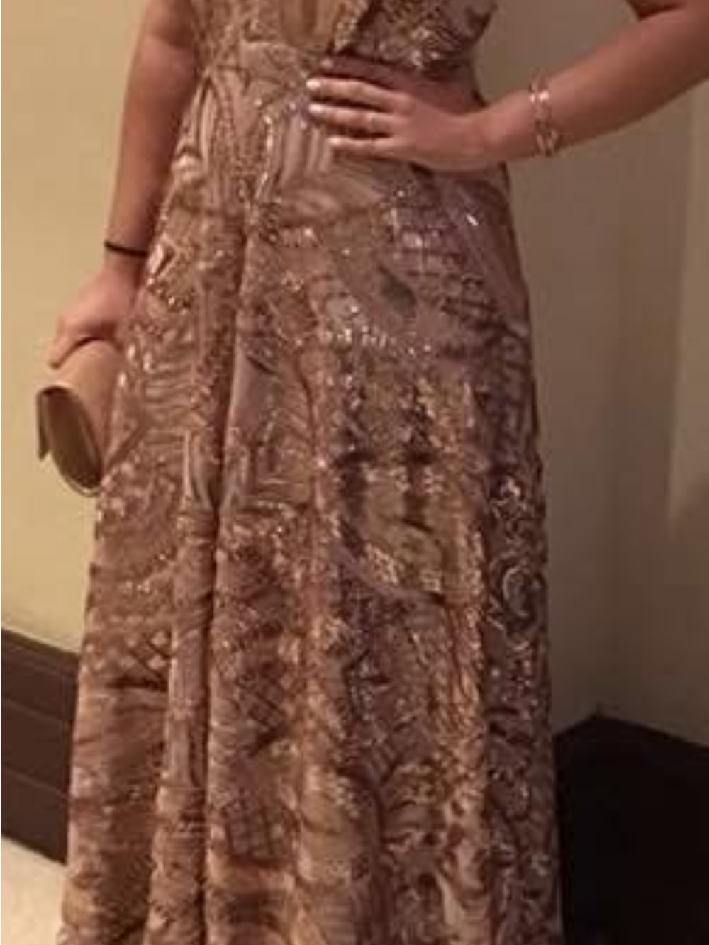 Beautiful nightgown dress by designer - Picture 3 of 8